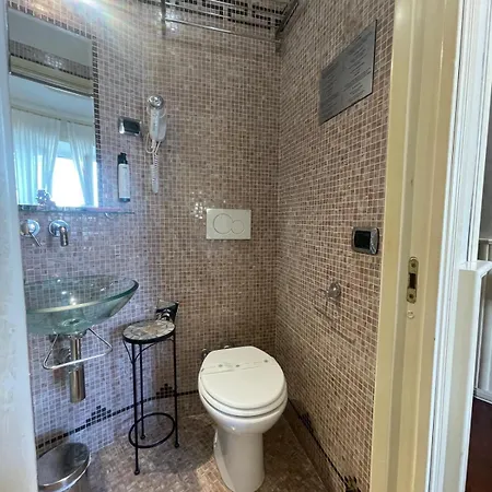 Dama Opera Elegantia Ρώμη