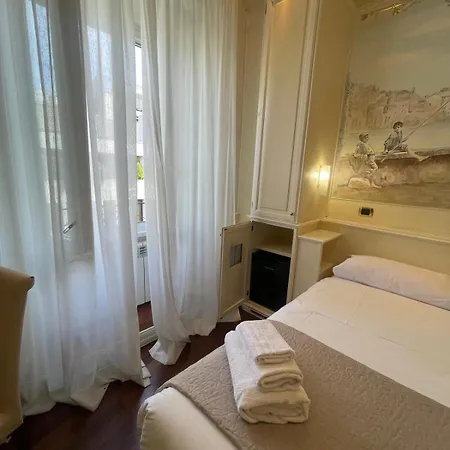 Opera Theatre By Dama - Termini Station & Center 住宿加早餐酒店 4*