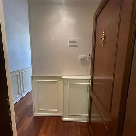 Dama Opera Elegantia Ρώμη